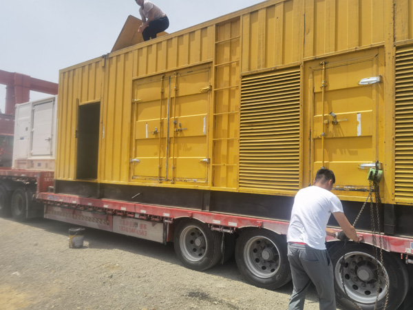 麦盖提除了负载情况和发动机维护,还有哪些因素会影响 200kw 柴油发电机的油耗?