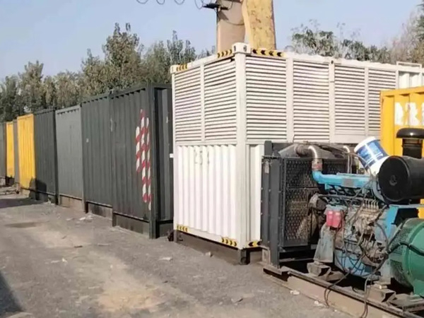 麦盖提200KW柴油发电机机组每小时油耗是多少？